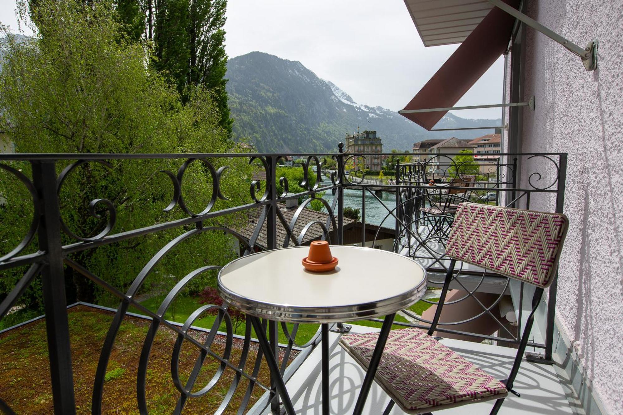 Boutique Hotel Bellevue Interlaken Exteriör bild